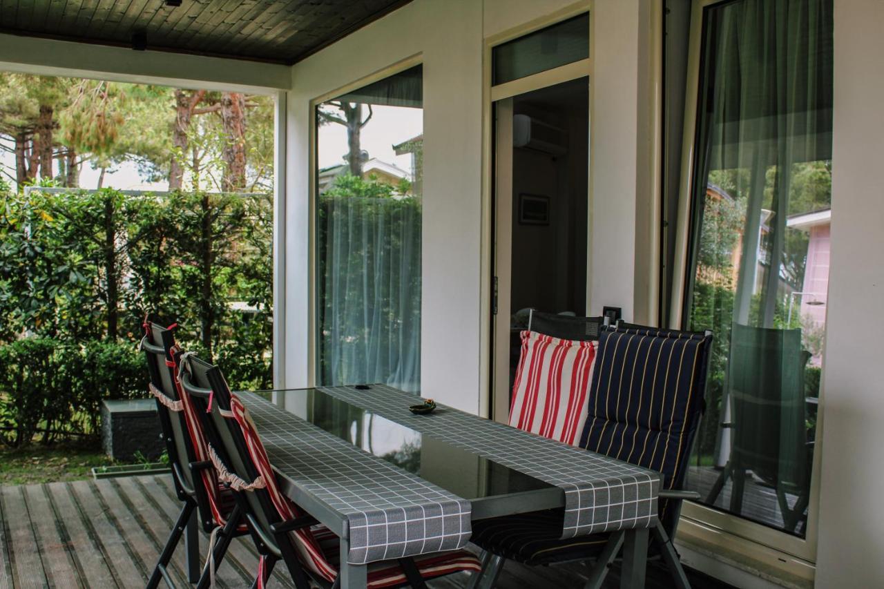 Ivy Lalzi Bay Beach House Дуррес Экстерьер фото