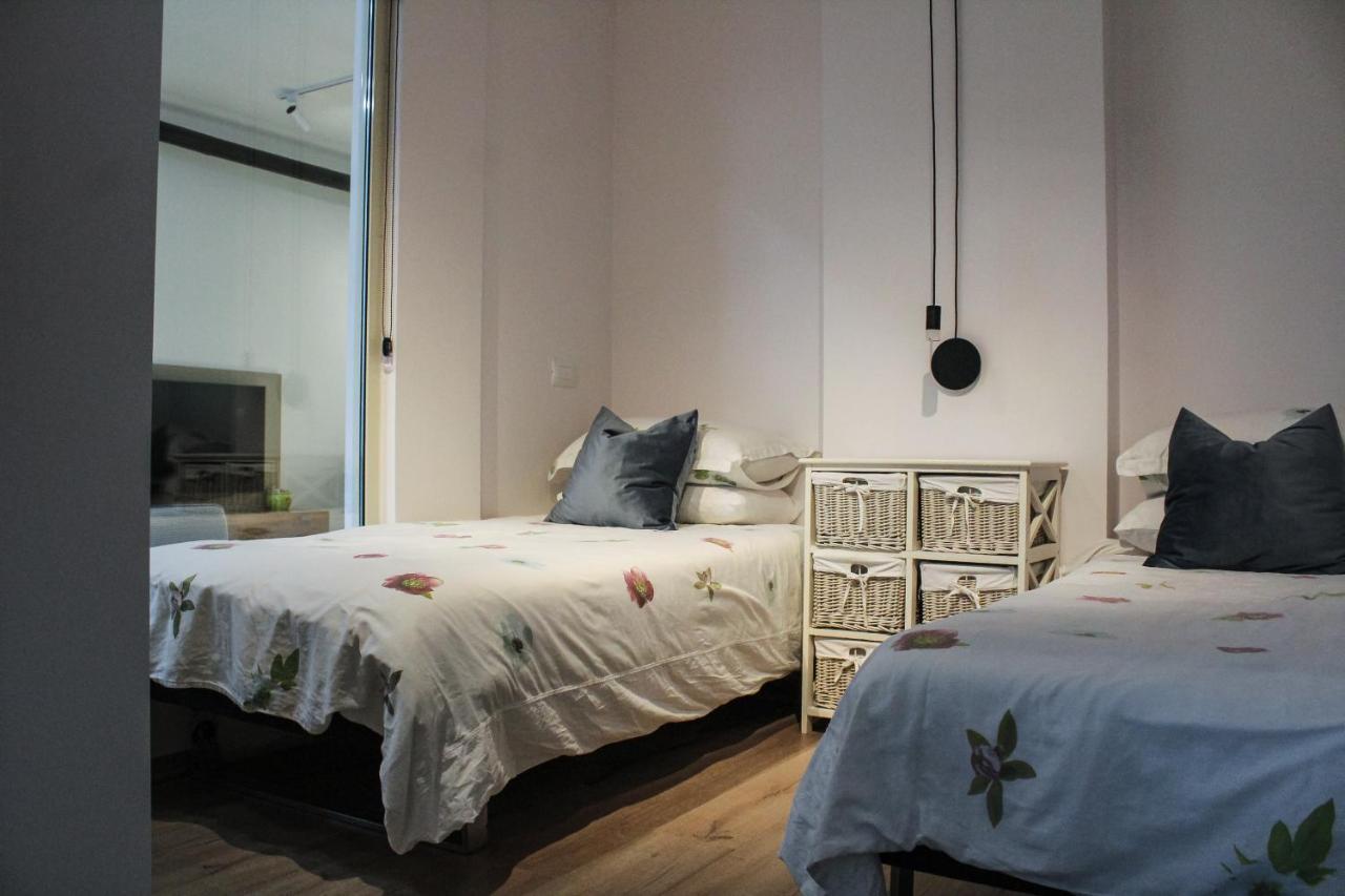 Ivy Lalzi Bay Beach House Дуррес Экстерьер фото